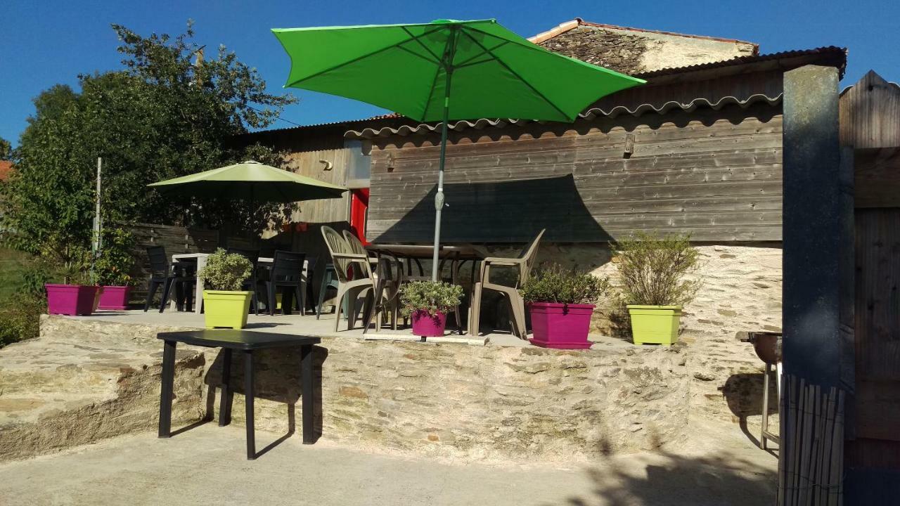 Aux Yourtes De La Fabrique Saint-Florent-des-Bois 외부 사진